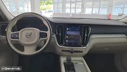 Volvo V60 2.0 B4 Momentum Plus Geartronic
