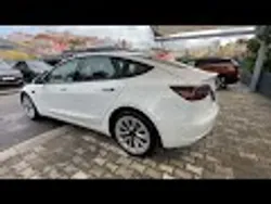 Tesla Model 3 Tração Traseira