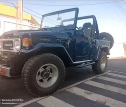 Toyota BJ 40 descapotável
