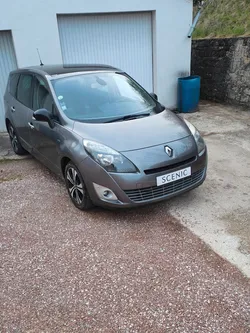 Renault grand scenic 3 1.5 dci 110 cv edition bose boite edc
