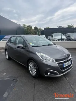Peugeot 208 1.5 BLUE HDI 102cv PHASE 2 / RÉGULATEUR / BLUETOOTH / CLIM / 5P