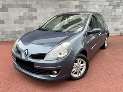 Renault Clio Gasolina Pintura Nova Impecável