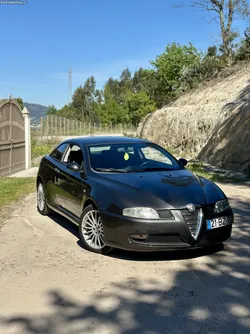 Alfa Romeo GT GT 1.9 JTD Coupé Desportivo | Design Bertone