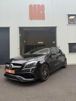 Mercedes-benz classe a45 amg - 4matic 381ch dct7 pack performance + pack technologie gps - noire cuir/alcantara surpiqûres rouges - 101000 kms - garantie 12 mois