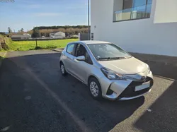 Toyota Yaris 1.0 gasolina Possiblidade de financiamento