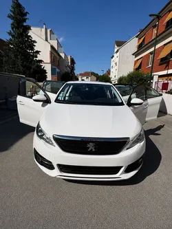 Peugeot 308 1.5 BlueHDi 100 Active Business - Très bon état