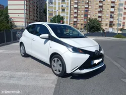 Toyota Aygo 1.0 X-Play Plus MM