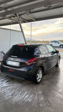 Peugeot 208 208 1.2 PureTech Access 82 Access