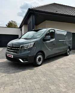 RENAULT TRAFIC FG L2H1 3T 2.0 BLUEDCI 130CH EXTRA 25 / TVA Récupérable / Habillage et plancher bois / Casier bois / Caméra de recul / Carplay / 3 Places / Garantie 12 mois