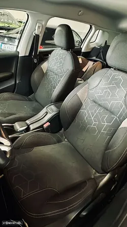 Peugeot 2008 1.2 PureTech Style