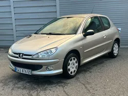 Peugeot 206 1.4i , 75 cv/ 1 ère main / 105 544 Km/ CT OK