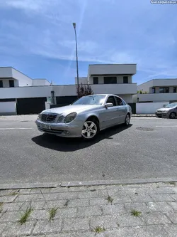 Mercedes-Benz E 220 avangarde