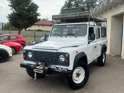 Land Rover Defender TD4 110 Station Wagon SE 7 Places