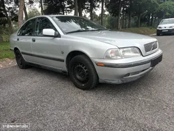 Volvo S40