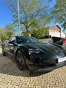Porsche Taycan 4S