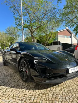 Porsche Taycan 4S