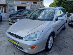 Ford Focus 1.6 i com Ac Viatura Nacional