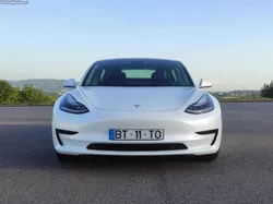 Tesla Model 3 Standard Range Plus RWD - 69000KMS