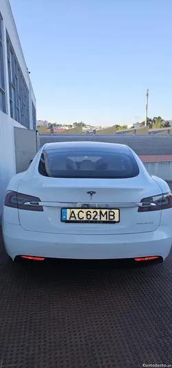 Tesla Model S Long Rang