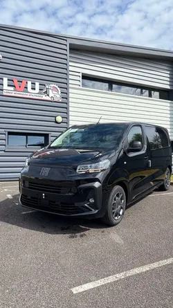28900 HT. FIAT SCUDO M 2.2l 150 ch boite automatique EAT8 pack premium connect