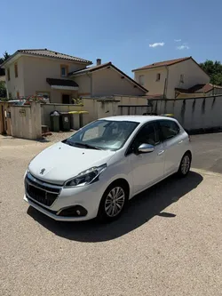 PEUGEOT 208 I Phase 2 5 Portes 1.2 ESSENCE 12V EAT6 S&S 110 cv CT ok✅