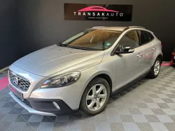 VOLVO V40 CROSS COUNTRY D2 115 Momentum - CUIR - GPS - CLIM AUTO - ATTELAGE - DISTRIBUTION FAITE