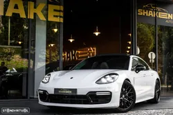 Porsche Panamera 4 E-Hybrid Platinum Edition