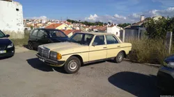 Mercedes-Benz 240 w123