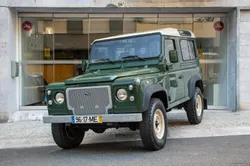 Land Rover Defender 90 2.5 Td5 Metal Top
