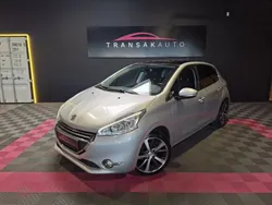 PEUGEOT 208 1.6 BlueHDi 120 ch BVM6 Féline / Toit panoramique / Historique limpide