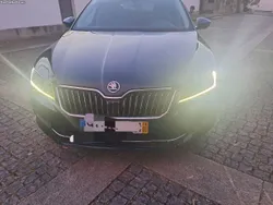Skoda Superb 2.0 de 190Cv c/ 145 mil km