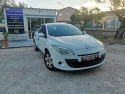 Renault megane iii 1.5 dci 90 pack clim 5 portes