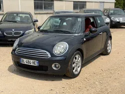 Mini One 1.6i 120cv / TOIT PANORAMIQUE / BOÎTE 6 / CUIR ROUGE