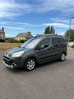 Citroën berlingo multispace xtr 1.6 hdi 92 ch / première main / courroie de distribution à jour / véhicule révisé / parfait état