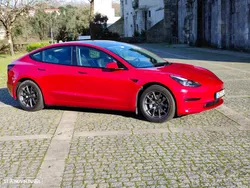Tesla Model 3 Standard Range Plus RWD