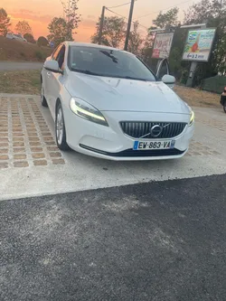 Volvo v40 inscription