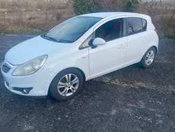 Opel corsa prête a partir
