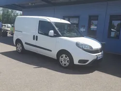 Fiat doblo cargo 3 places 1.6 cv 105 pro lounge prix 9000 ht