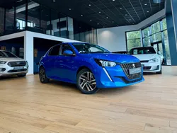 Peugeot 208 1.2 100 S&S Allure Faible Kilometrage