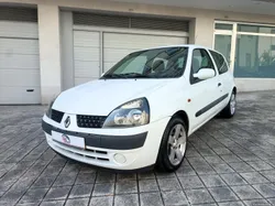 Renault Clio 1.5 DCI 5 LUGARES DE 2001 3 PORTAS