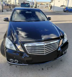 Mercedes-Benz E 250 CGI BlueEFFICIENCY Automatik Elegance