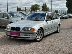 BMW 320i 6 cylindres 170ch E46 200000 km toit ouvrant, feux xénon, sièges chauffants,