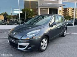 Renault Scénic 1.9 dCi FAP Dynamique