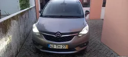 Opel Zafira Sport