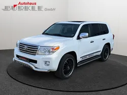 Toyota Land Cruiser VDJ 200 4.5D-4D V8 272CH Executive - Suivi Toyota - 4X4 - Régulateur - BVA - Toit Ouvrant - Attelage - Echappement Sport - Sièges Chauffant / Ventilés - 135000KM