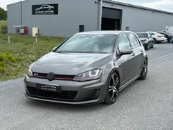 Volkswagen Golf GTI – 2.0 TSI 220 ch / Boîte mécanique / Ligne échappement / Ressorts courts / Radar AV-AR / Intérieur damier / Gris / 164 000 km / Garantie 3 mois