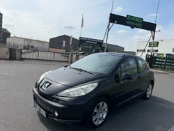 Joli Peugeot 207 1.6l HDI 3 ports 5 place 121000 km