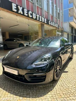 Porsche Panamera Sport Turismo 4 E-Hybrid