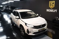 Peugeot 3008 1.6 Hybrid Allure Pack e-EAT8