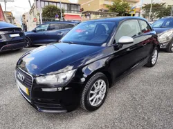 Audi A1 1.6TDi 90CV